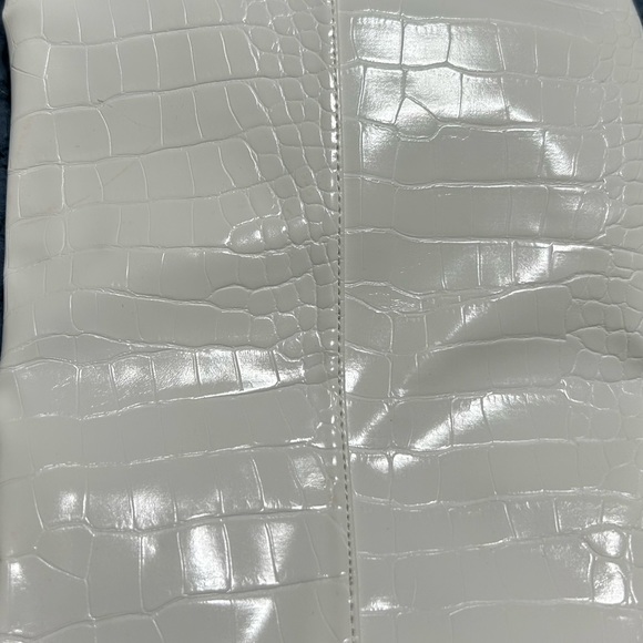 White knee high boots - Picture 3 of 4